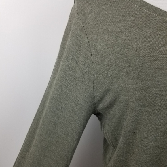 June and Delaney shirt, sz L - Picture 5 of 6